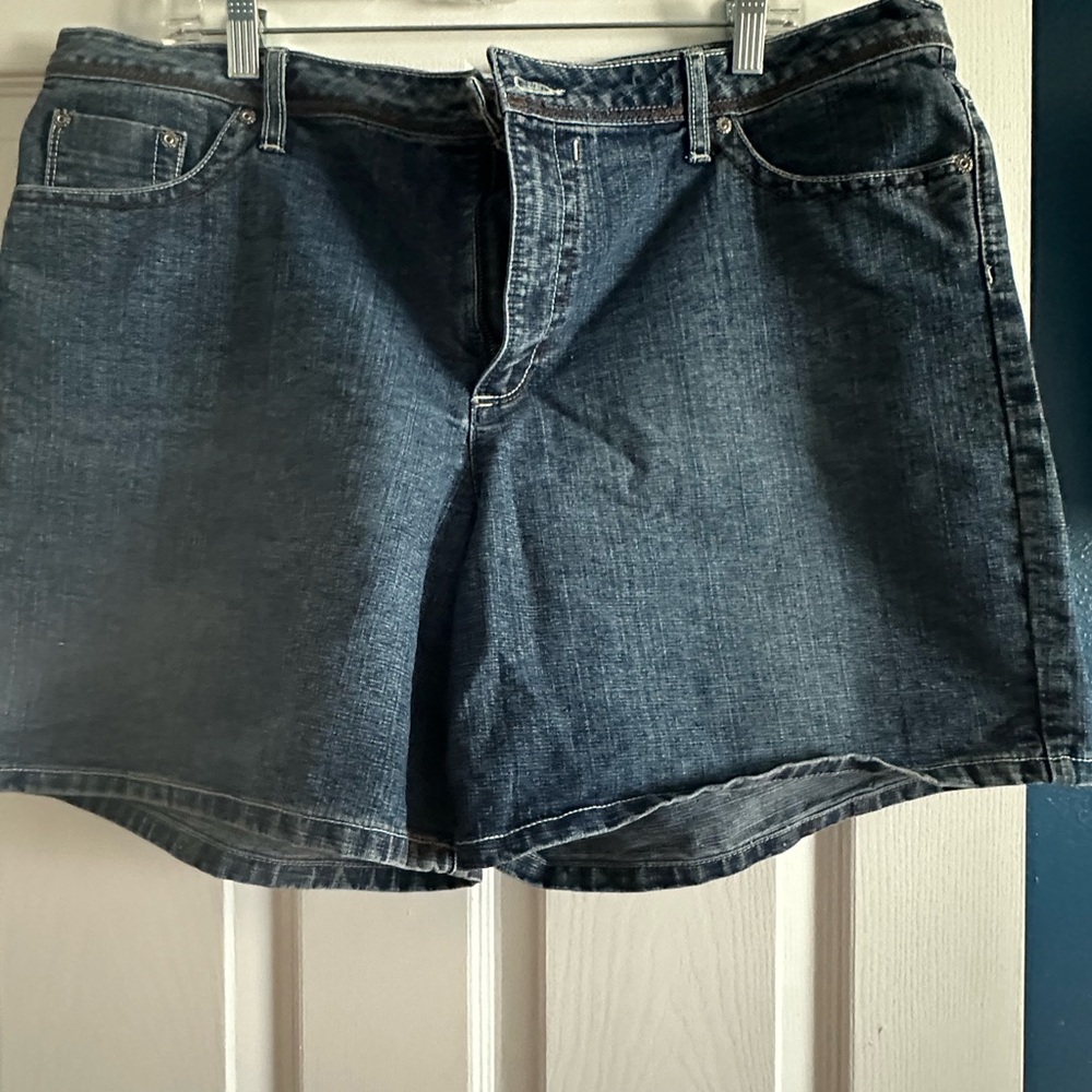 Levi shorts